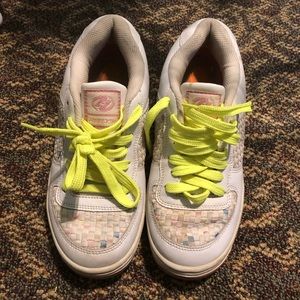 Excellent used Heelys